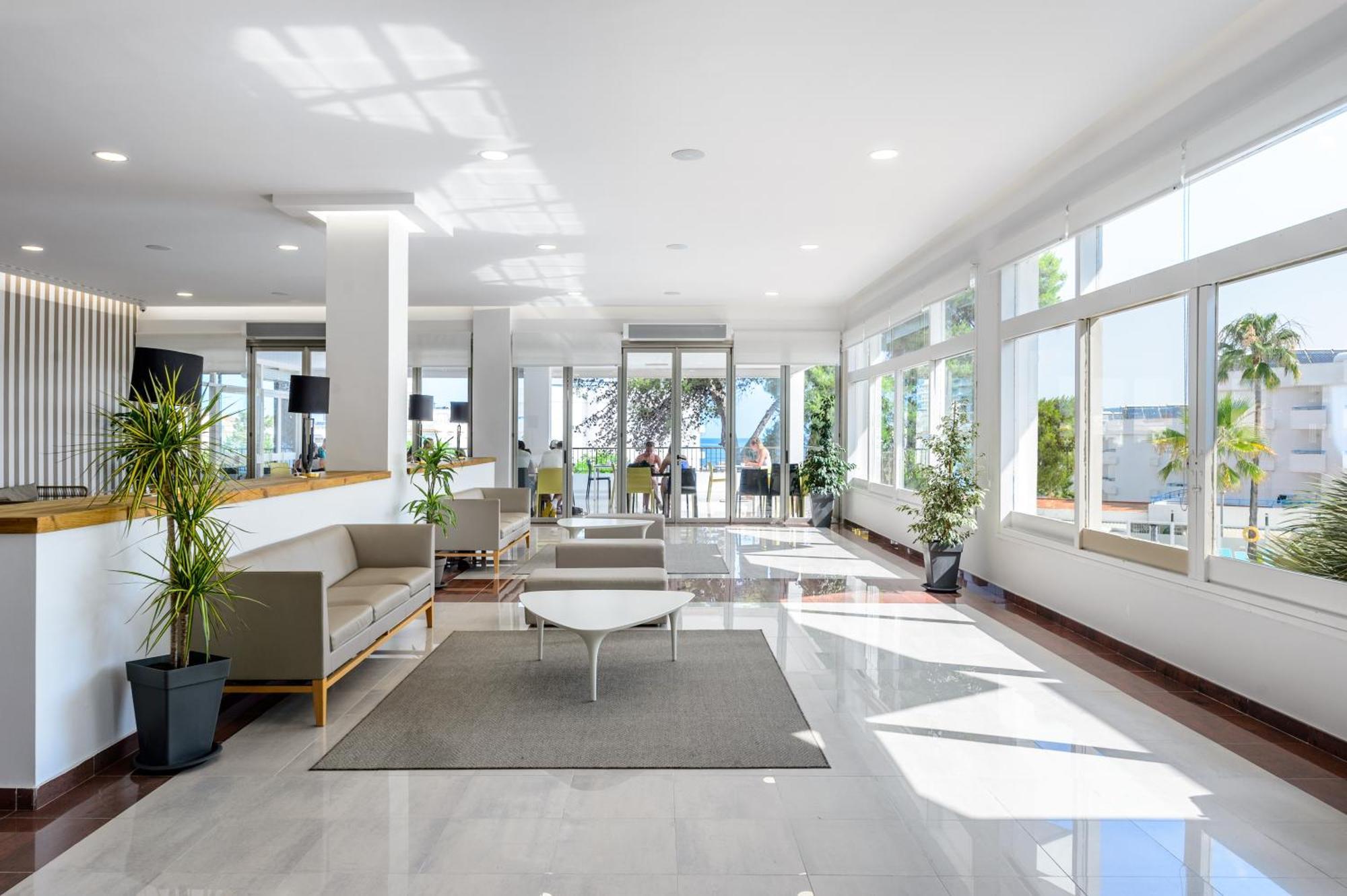 Hotel Vibra Riviera Sant Antoni de Portmany Dış mekan fotoğraf