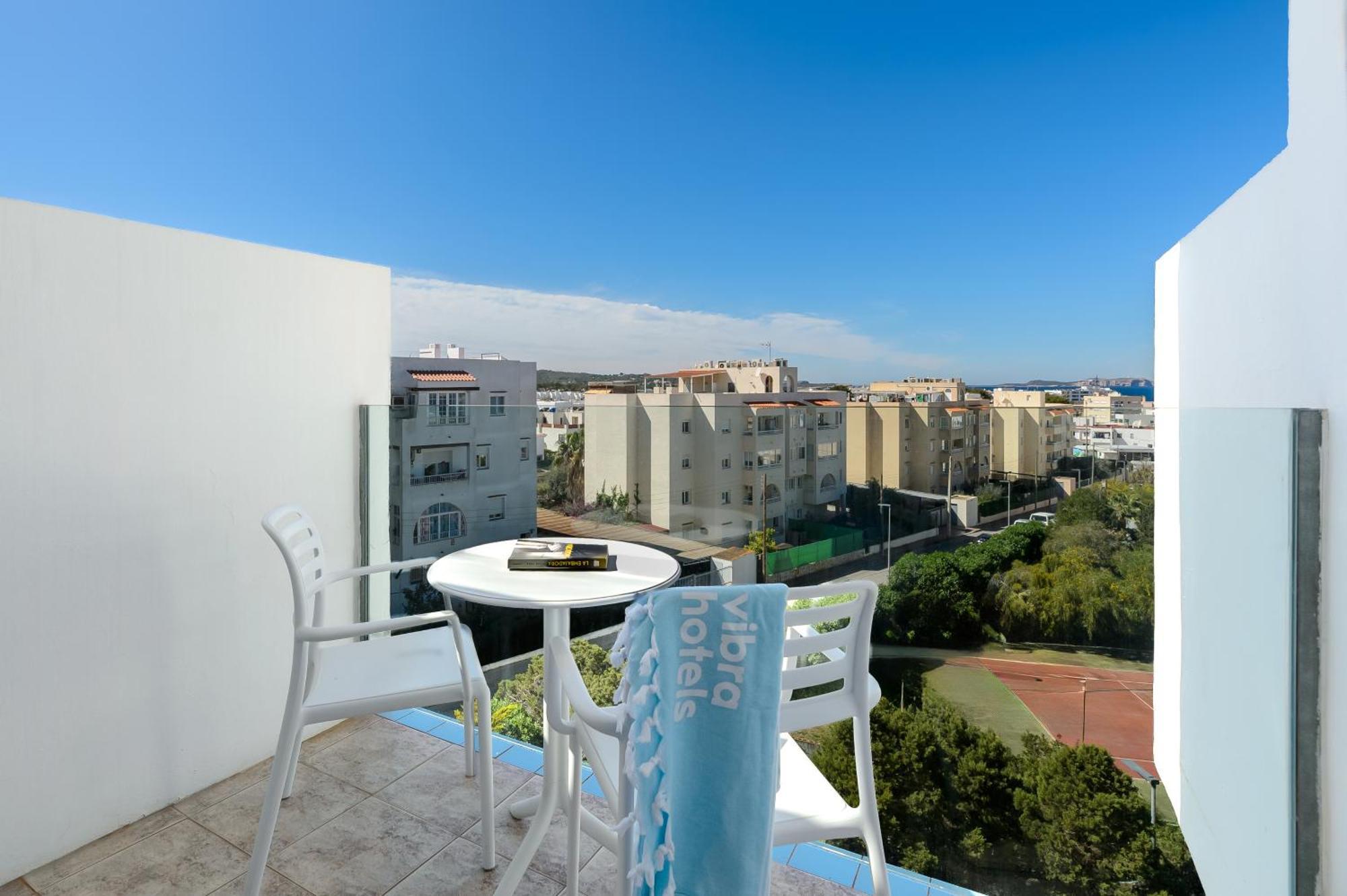 Hotel Vibra Riviera Sant Antoni de Portmany Dış mekan fotoğraf